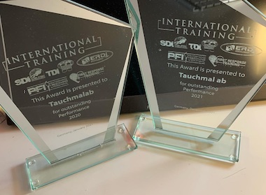 Unsere Auszeichnungen 2020 und 2021 von International Training spornen uns an.